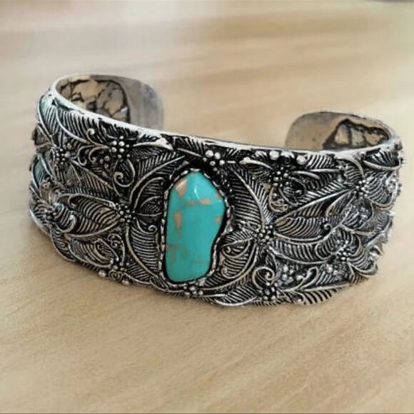 Silver Tone Vintage Cuff Bangle Bracelet Boho Style Turquoise Silver Toned - Picture 7 of 9